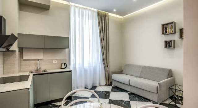 Pink Rose in Naples With 1 Bedrooms and 1 Bathrooms