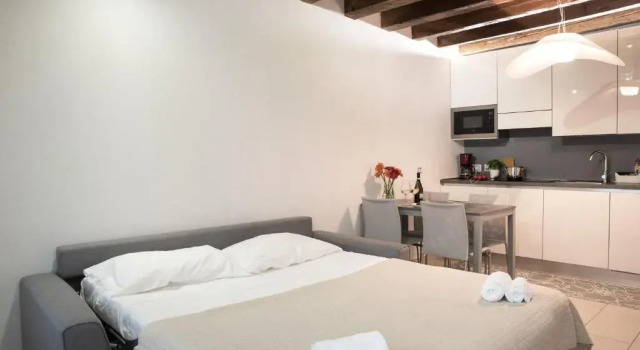 Студия Venetian Mood private apartment