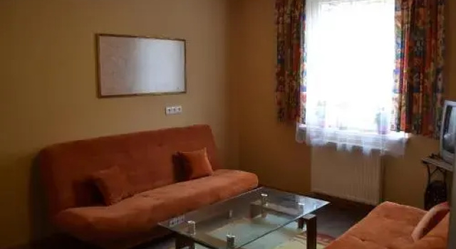 Apartments ADANA, Забронировать Гостевой дом Отели Northeastern Slovakia с парковкой, Парковка