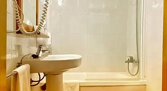 Номер Standard Дуплекс Delta Hotel
