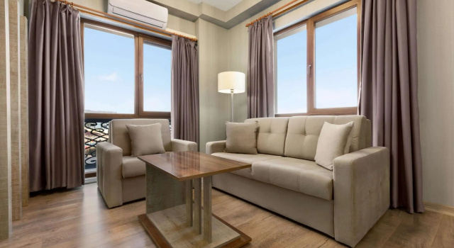 Ramada by Wyndham Van, Varaa Hotelli Edremit Lake Van
