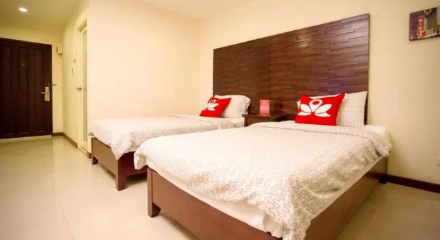 ZEN Rooms Royal Bee, Забронировать Отель Отели Провинции Бангкока с парковкой, Парковка