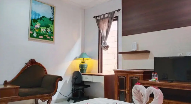 DeJati House, Reservar Hotel Bekasi West Java