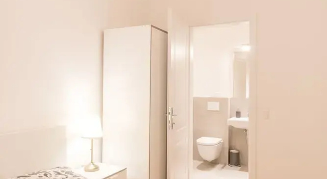 Номер Standard с балконом Margareten Apartments - contactless check in