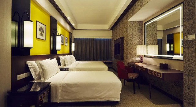 Семейный люкс Estadia Hotel