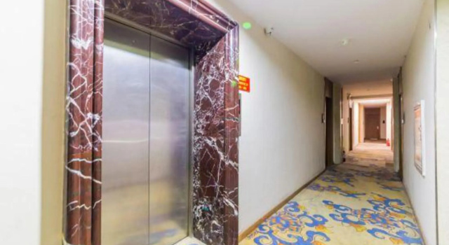 Hohhot 72 Business Hotel(呼和浩特七十二行商务酒店), Забронировать Отель Хуймин Хух-Хото