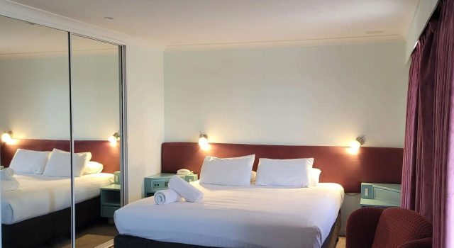 Двухместный номер Deluxe SureStay Hotel by Best Western The Clarence on Melville
