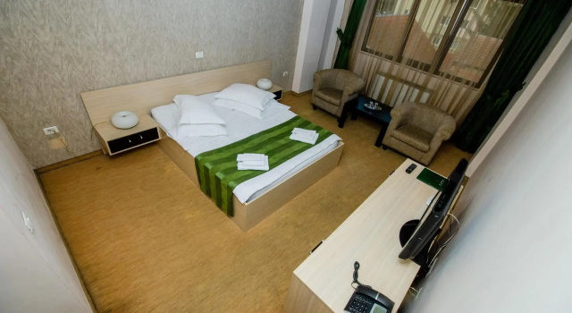 Hotel Davos, Забронировать Отель Отели в центре Девы с завтраком, отели в центре Девы с завтраком