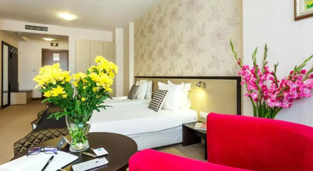 Двухместный номер Superior City Avenue Hotel