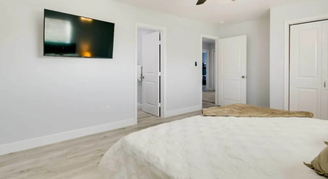 Spacious San Jacinto River Home w/ Waterfront Deck