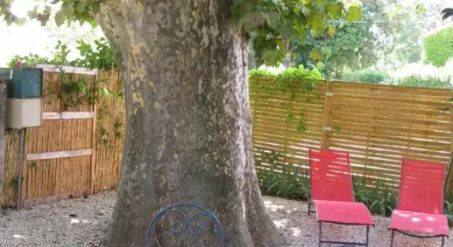 Location& gîtes, Забронировать Апартаменты/квартира Саррьян Воклюз