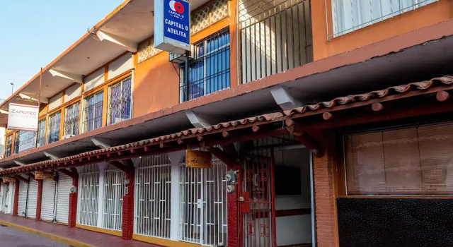 Hotel Adelita, Zihuatanejo, Забронировать Отель Сиуатанехо Ixtapa-Zihuatanejo, рядом с Главный пляж