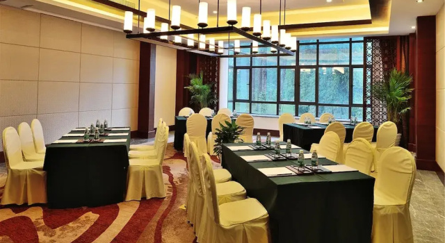 Harmona Resort & Spa Zhangjiajie, Rezerwuj Ośrodek wypoczynkowy Sanguansi Hunan