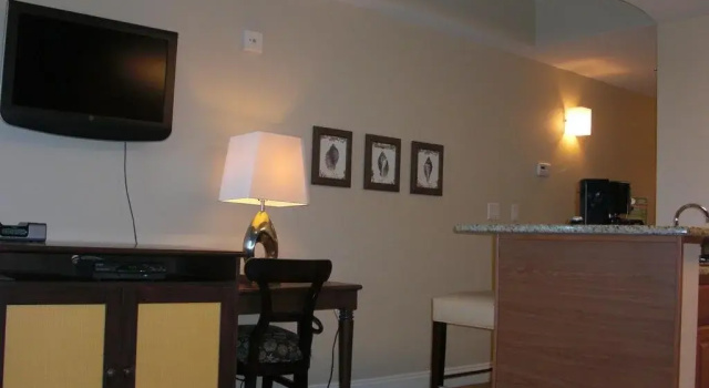 Carillon Beach Resort Inn