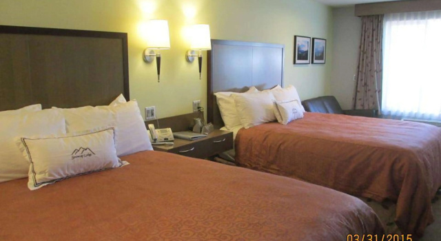 Четырёхместный номер Deluxe Best Western Snowcap Lodge
