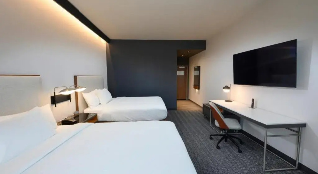 Двухместный номер Standard Courtyard by Marriott Charlotte Waverly