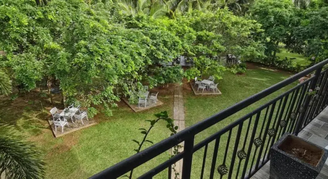 Трёхместный номер Deluxe Rajarata Family Resort
