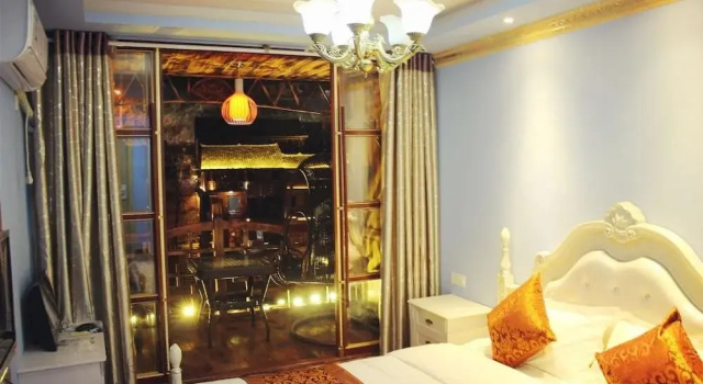 Fenghuang River Side Yaju Inn, Забронировать Отель Отели Сянси 4 звезды, 4*