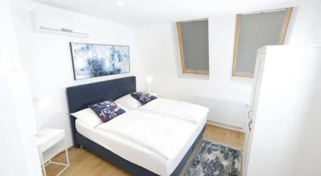 Апартаменты Sunny & cozy Penthouse with Balcony DG5