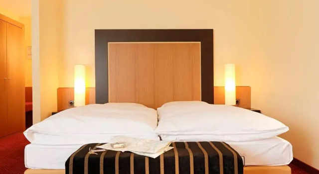 Romantik Hotel Waldschlösschen, Забронировать Отель Шлезвиг Schlei