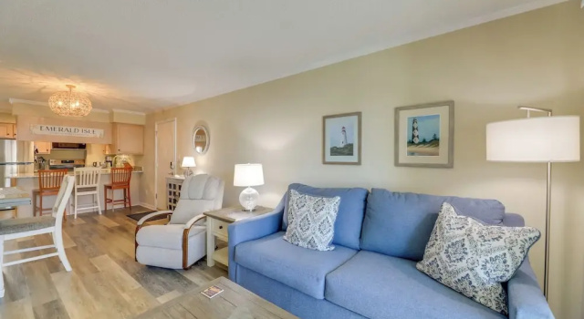 Emerald Isle Vacation Rental w/ Resort Pool!