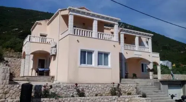 Apartments Ivanka, 予約 アパートメント Ston Pelješac