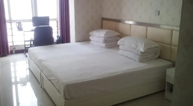 Lido Hotel Jingguang Road