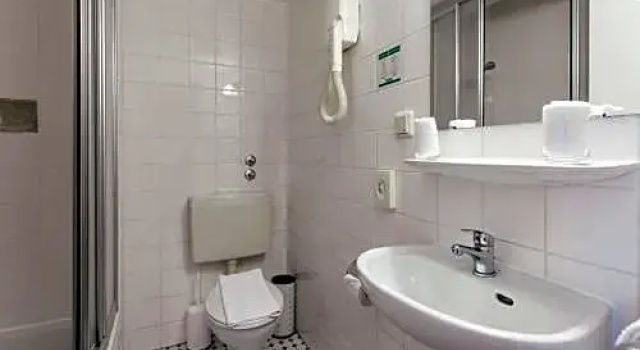 Трёхместный номер Standard Hotel Excelsior