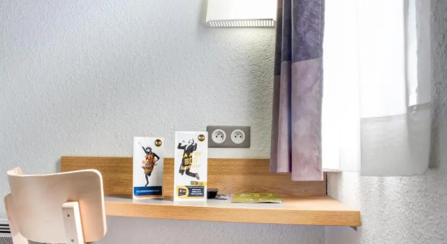 Номер Standard Hotel Inn Design Montluçon