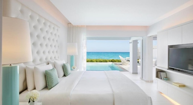 Вилла с бассейном White seafront Grecotel LUXME White