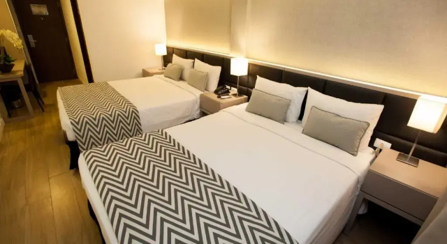 Четырёхместный номер Standard Royal Regency Palace Hotel