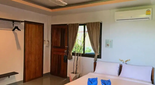 Двухместный номер Standard с балконом Lanta Halabala Resort