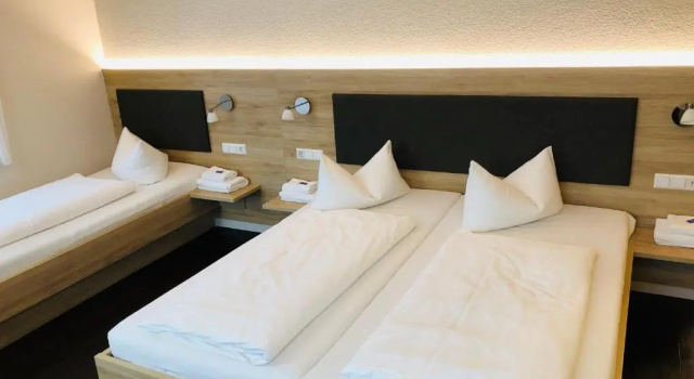 Трёхместный номер Standard Landhotel Traube