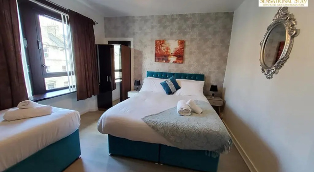 4 Bedroom Apt at Sensational Stay Serviced Accommodation Aberdeen - Roslin Street