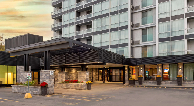 Best Western Plus Gatineau-Ottawa Downtown, Забронировать Отель Hull Гатино