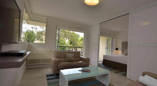 Saks on Hastings, Забронировать Апарт-отель Нуса-Хедс Noosa