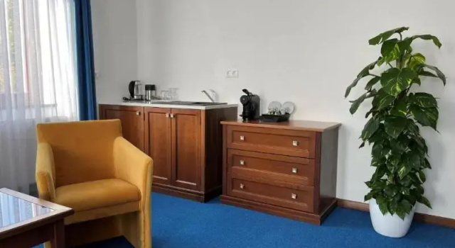 Апартаменты Superior Bassiana Hotel és Étterem