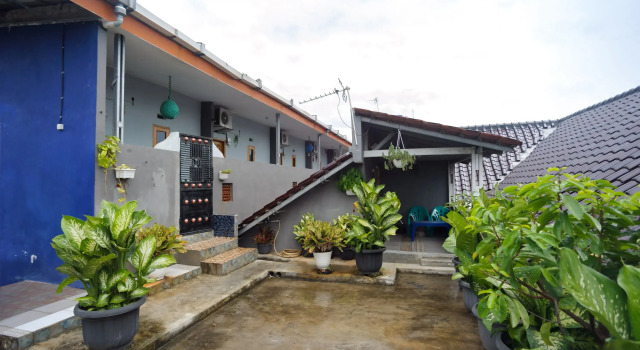 RedDoorz Syariah near RS Advent Bandar Lampung, Забронировать Отель Бандар-Лампунг Суматра, рядом с Boemi Kedaton Mall