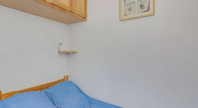 Appartement Esquièze-Sère, 1 pièce, 6 personnes - FR-1-402-30, Забронировать Апартаменты/квартира Отели Эскьез-Сер с парковкой, Парковка