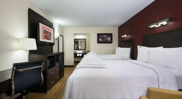 Четырёхместный номер Premium Red Roof Inn PLUS+ Birmingham East - Irondale/Airport