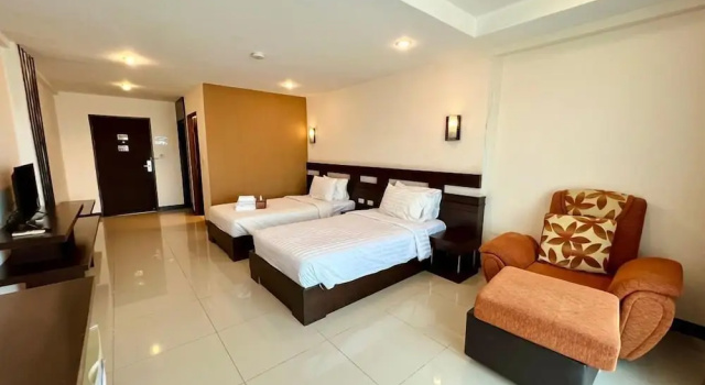 Двухместный номер Deluxe с балконом Hotel La Villa Khon Kaen