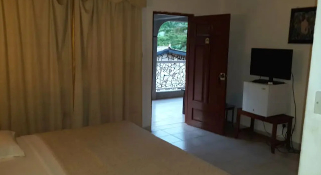 Akosombo Continental Hotel, Đặt Khách sạn Akosombo Asuogyaman