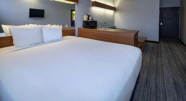 Двухместный люкс c 1 комнатой Baymont by Wyndham Las Vegas South Strip