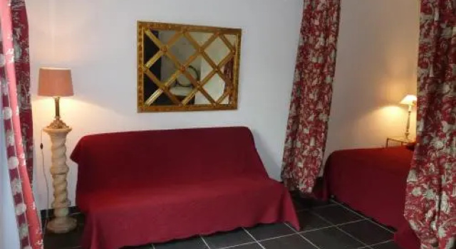 Le Vieux Vauvert, Book Hotel Rochecorbon Indre et Loire