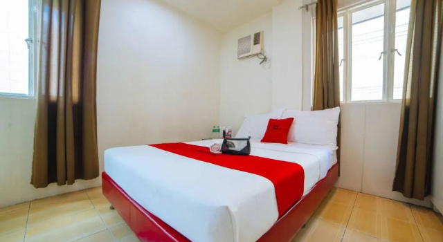 Люкс RedDoorz near Walking Street Angeles City