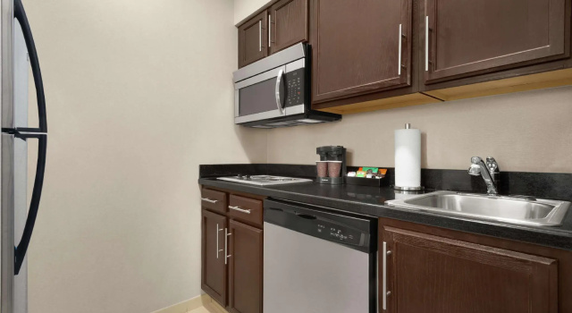 Четырёхместный люкс c 1 комнатой Homewood Suites Fort Wayne