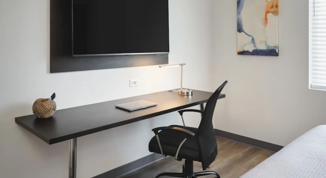 Четырёхместный люкс stayAPT Suites Greenville-Greer-GSP