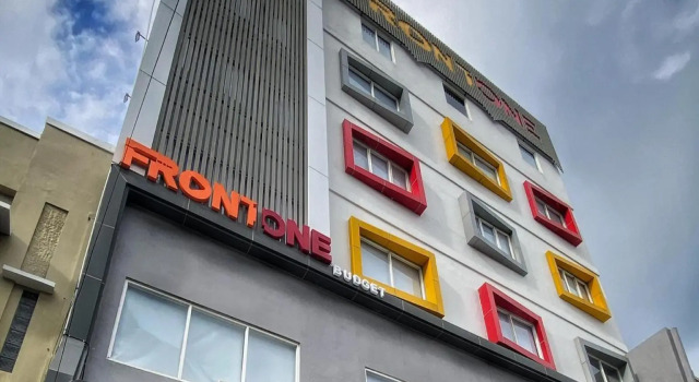 Front One Budget Malang by Azana, Брондау Қонақ үй Malang East Java