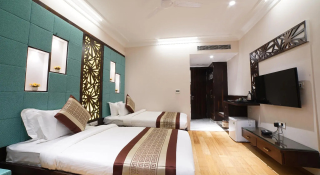 Люкс Luxury Hotel 18 Keys