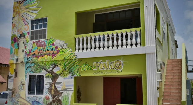 Pista Q hostel and apartments